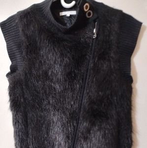 Patrizia pepe faux fur vest sweater black size 0